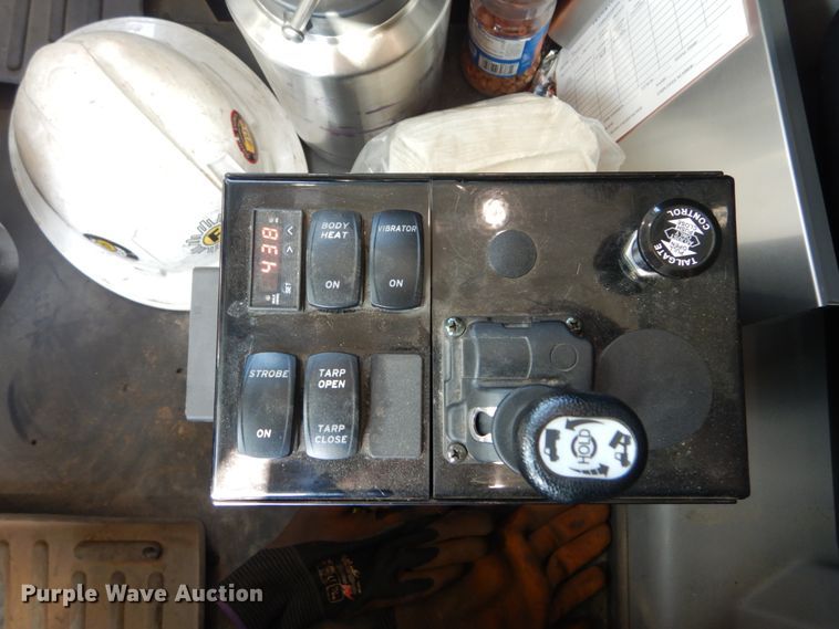 image for item DI1137 2021 Mack Granite  dump truck