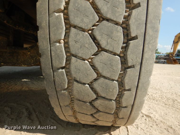 image for item DI1137 2021 Mack Granite  dump truck