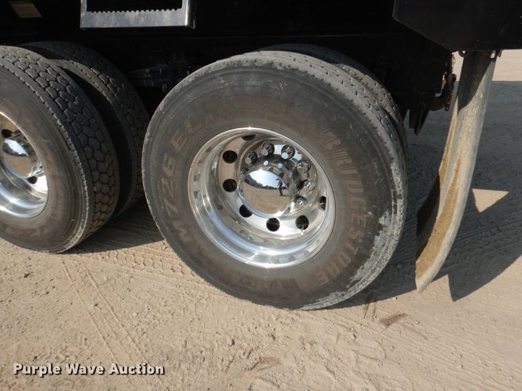 image for item DI1137 2021 Mack Granite  dump truck