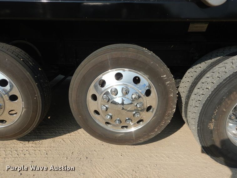 image for item DI1137 2021 Mack Granite  dump truck