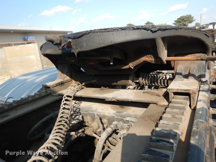 image for item DI1139 2018 Peterbilt 389  semi truck