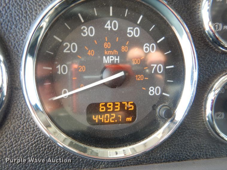 image for item DI1139 2018 Peterbilt 389  semi truck