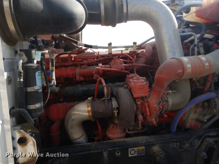 image for item DI1139 2018 Peterbilt 389  semi truck