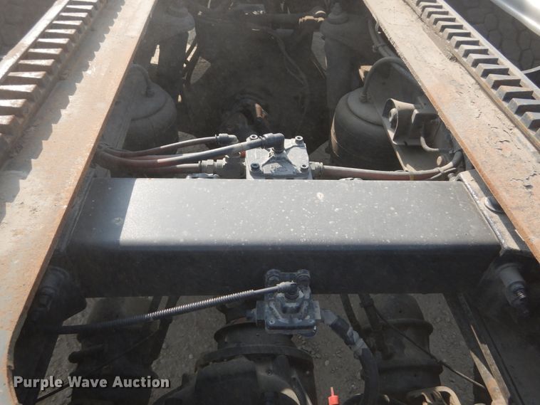 image for item DI1139 2018 Peterbilt 389  semi truck