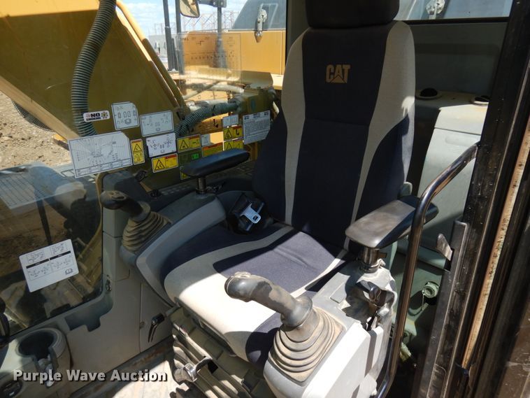 image for item DJ6086 2012 Caterpillar 320E L  excavator