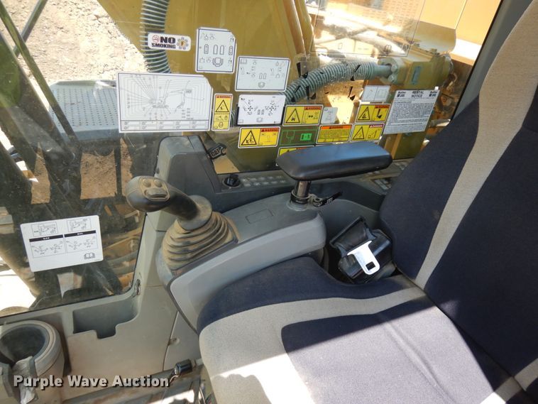 image for item DJ6086 2012 Caterpillar 320E L  excavator