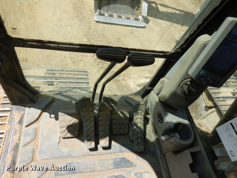 image for item DJ6086 2012 Caterpillar 320E L  excavator