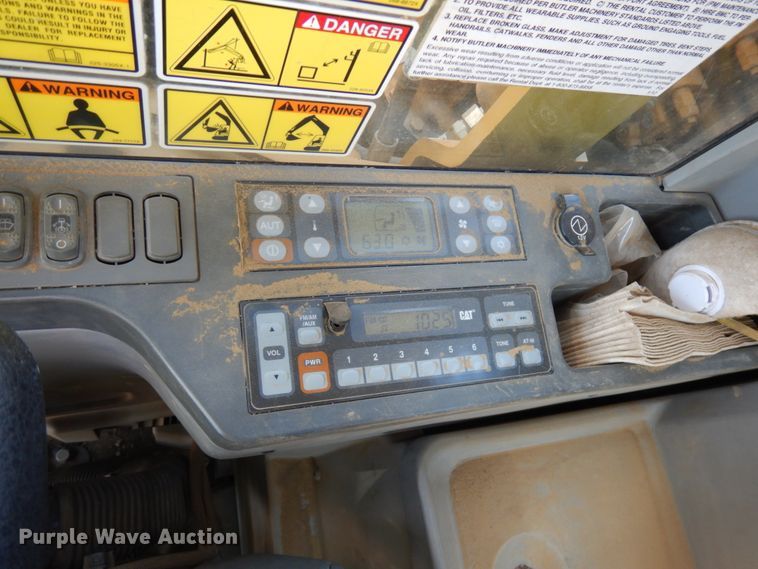 image for item DJ6086 2012 Caterpillar 320E L  excavator