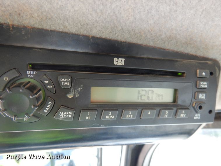 image for item DJ6087 2012 Caterpillar D5K2 LGP  dozer