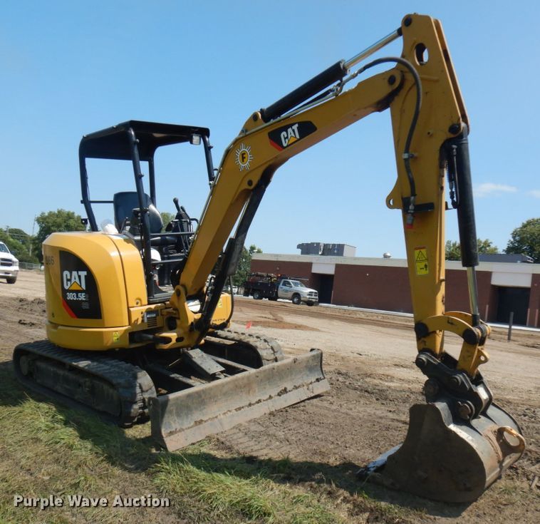 image for item DJ6088 2020 Caterpillar 303.5E2  mini excavator