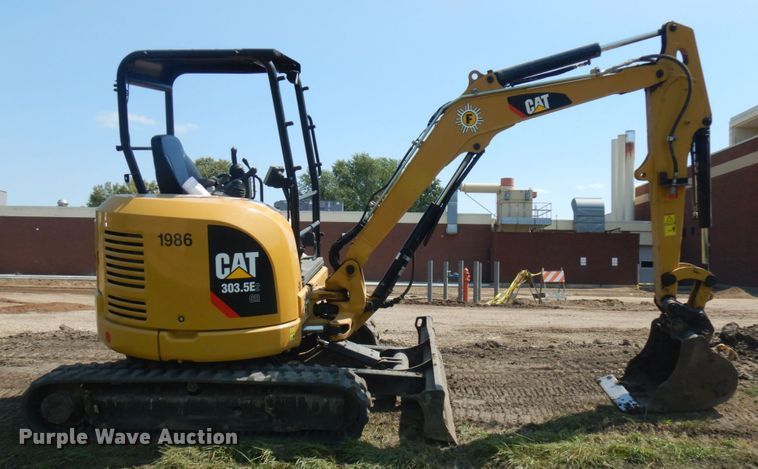 image for item DJ6088 2020 Caterpillar 303.5E2  mini excavator
