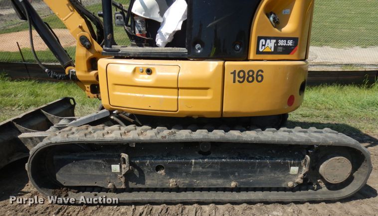 image for item DJ6088 2020 Caterpillar 303.5E2  mini excavator