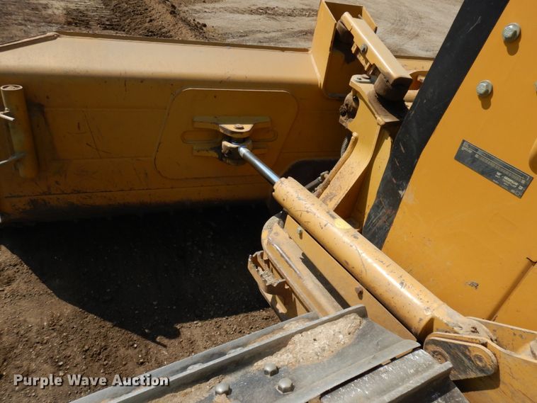 image for item DJ6090 2012 Caterpillar D4K LGP  dozer