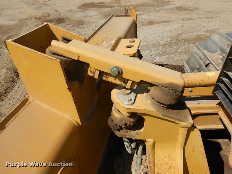 image for item DJ6090 2012 Caterpillar D4K LGP  dozer