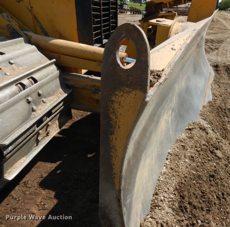 image for item DJ6090 2012 Caterpillar D4K LGP  dozer