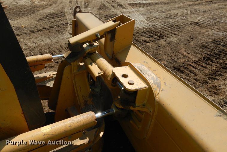 image for item DJ6090 2012 Caterpillar D4K LGP  dozer