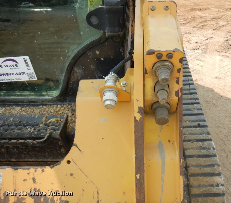 image for item DJ6092 2015 Caterpillar 259D  tracked skid steer loader
