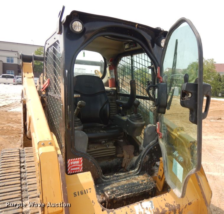 image for item DJ6092 2015 Caterpillar 259D  tracked skid steer loader