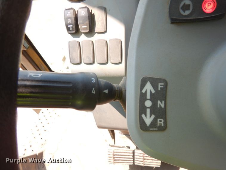 image for item DJ6095 2016 Caterpillar 430F2  backhoe