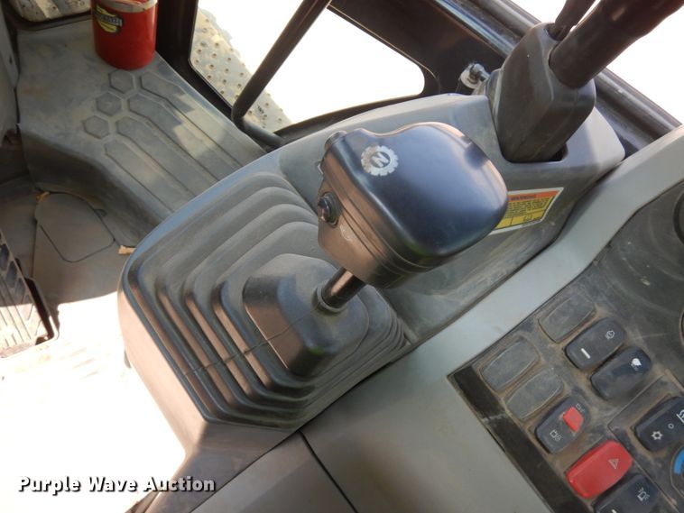 image for item DJ6095 2016 Caterpillar 430F2  backhoe