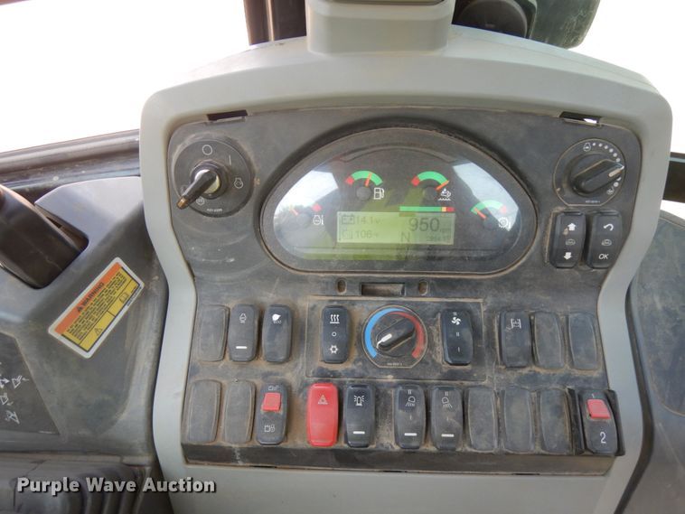 image for item DJ6095 2016 Caterpillar 430F2  backhoe