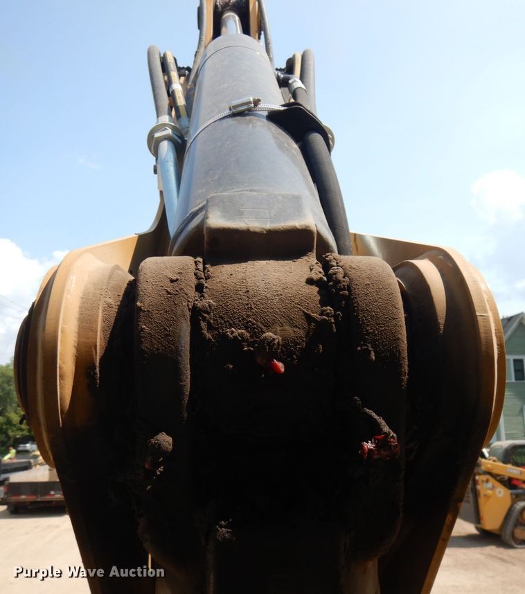 image for item DJ6095 2016 Caterpillar 430F2  backhoe