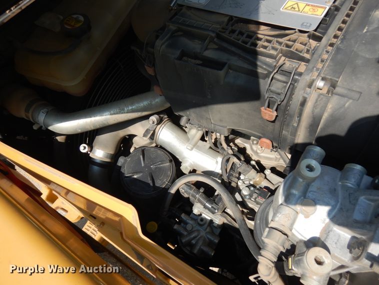 image for item DJ6095 2016 Caterpillar 430F2  backhoe