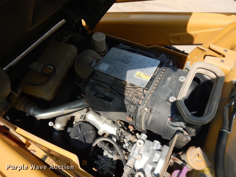 image for item DJ6095 2016 Caterpillar 430F2  backhoe