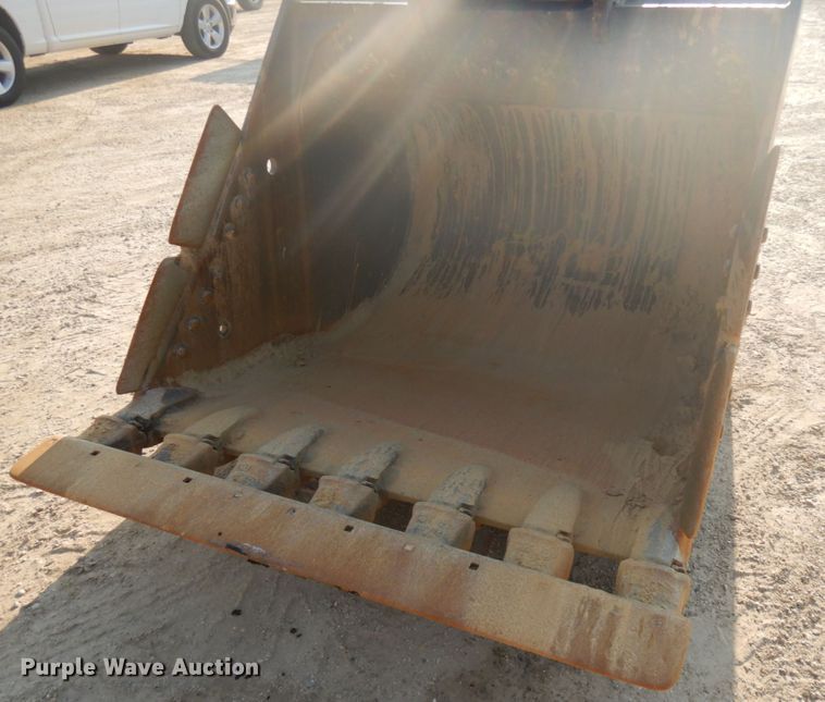 image for item DJ6098 2005 Caterpillar 345C L  excavator