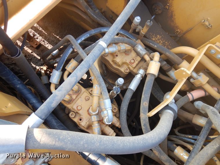 image for item DJ6098 2005 Caterpillar 345C L  excavator