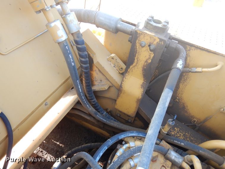 image for item DJ6098 2005 Caterpillar 345C L  excavator
