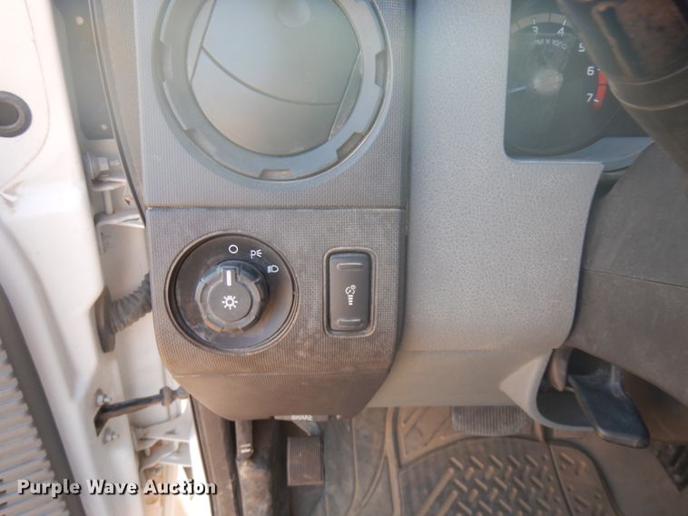 image for item DJ6099 2015 Ford F250 Super Duty  pickup truck