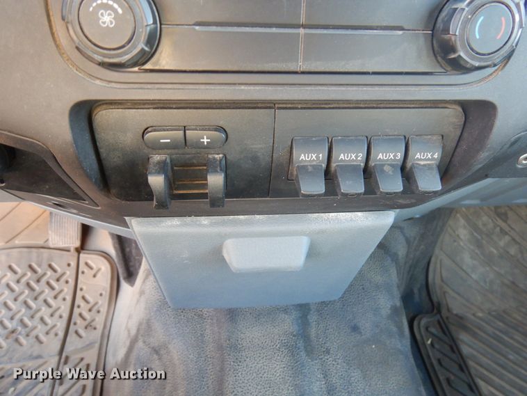 image for item DJ6099 2015 Ford F250 Super Duty  pickup truck