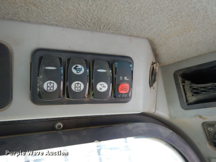 image for item DK3235 2016 Caterpillar 279D  tracked skid steer loader