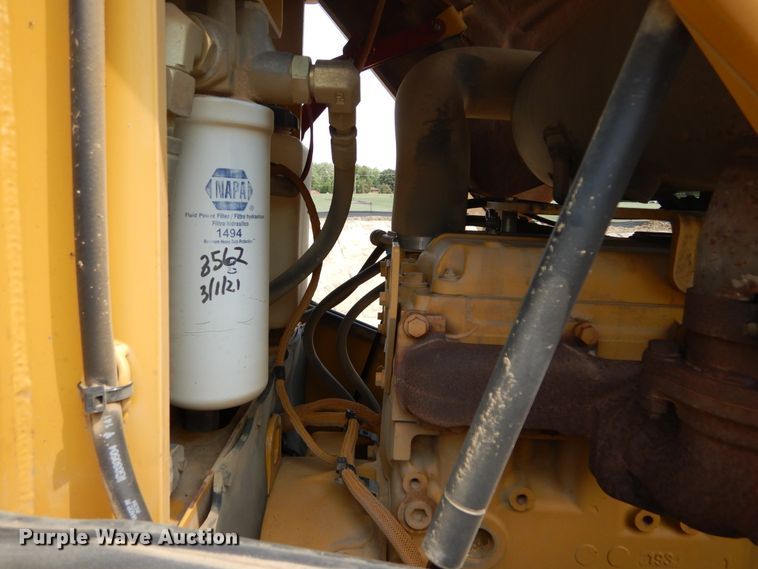 image for item DK3238 2004 Caterpillar CS-423E  single drum vibratory roller