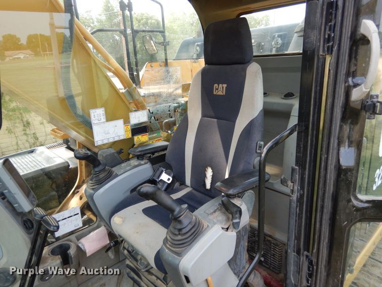 image for item DK3241 2012 Caterpillar 329E L  excavator