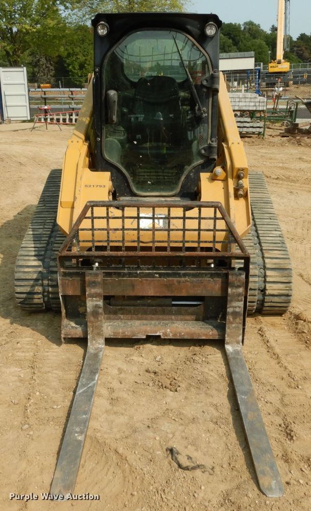 image for item DL1755 2019 Caterpillar 279D  tracked skid steer loader