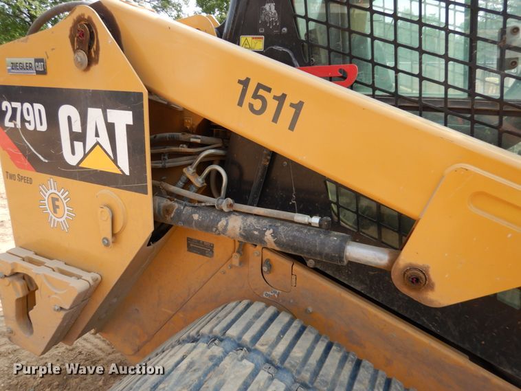 image for item DL1755 2019 Caterpillar 279D  tracked skid steer loader