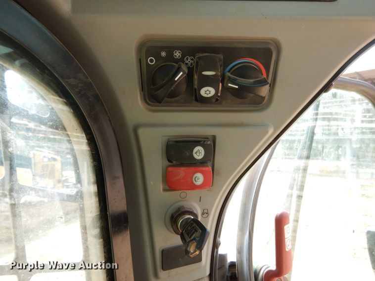 image for item DL1755 2019 Caterpillar 279D  tracked skid steer loader