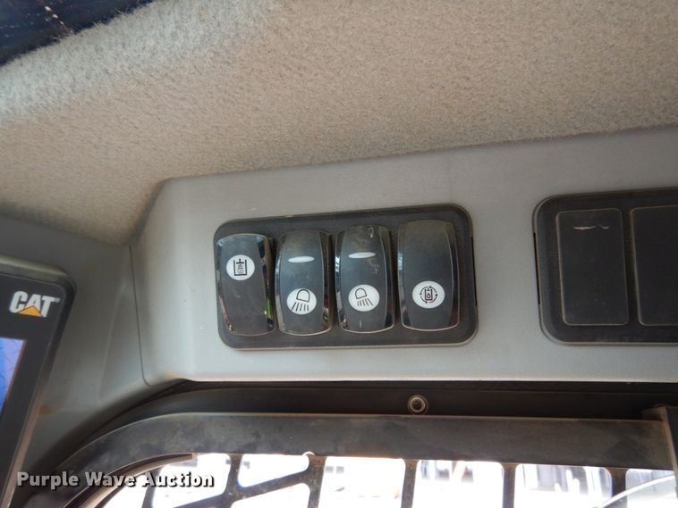 image for item DL1755 2019 Caterpillar 279D  tracked skid steer loader