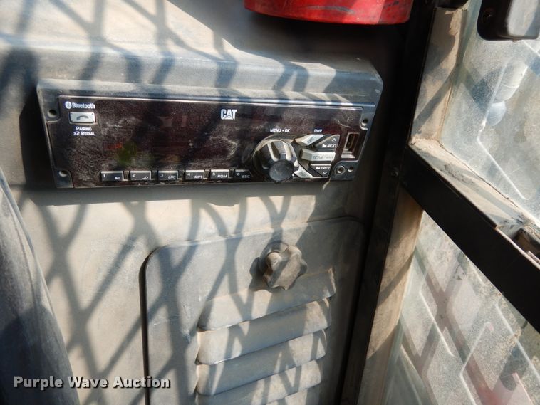 image for item DL1755 2019 Caterpillar 279D  tracked skid steer loader