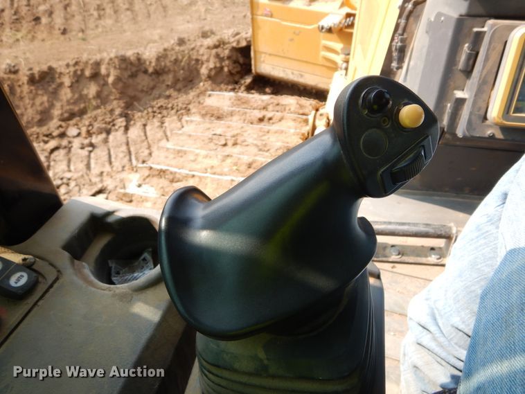 image for item DL1756 2012 Caterpillar D6K LGP  dozer