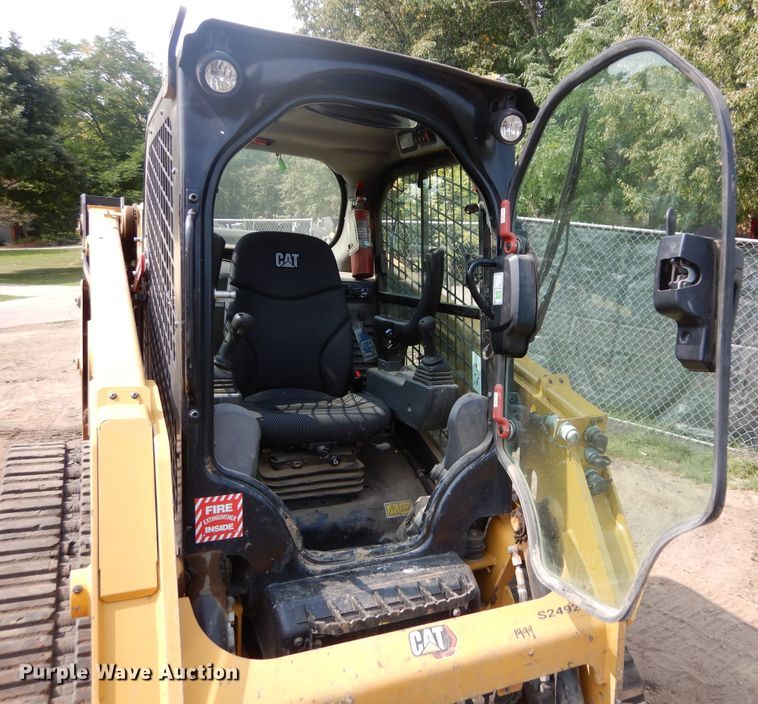 image for item DL1758 2019 Caterpillar 249D3  tracked skid steer loader