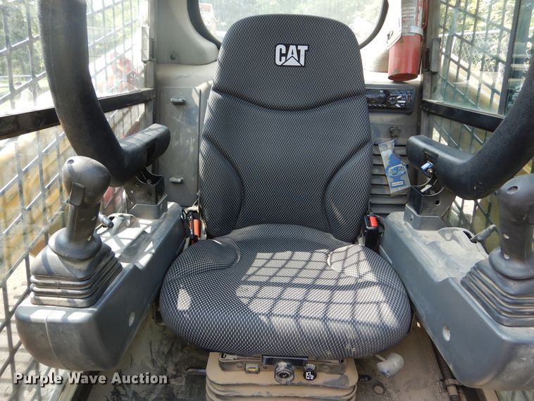 image for item DL1758 2019 Caterpillar 249D3  tracked skid steer loader