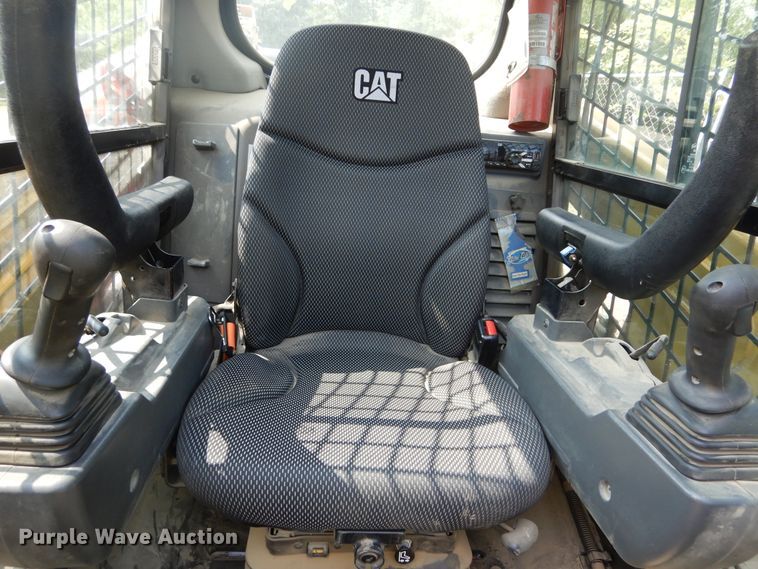 image for item DL1758 2019 Caterpillar 249D3  tracked skid steer loader