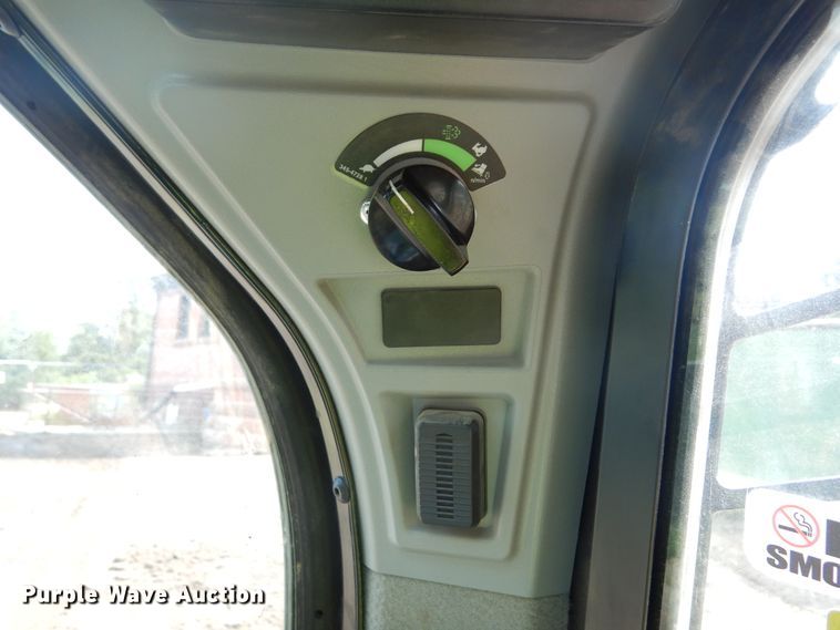 image for item DL1758 2019 Caterpillar 249D3  tracked skid steer loader