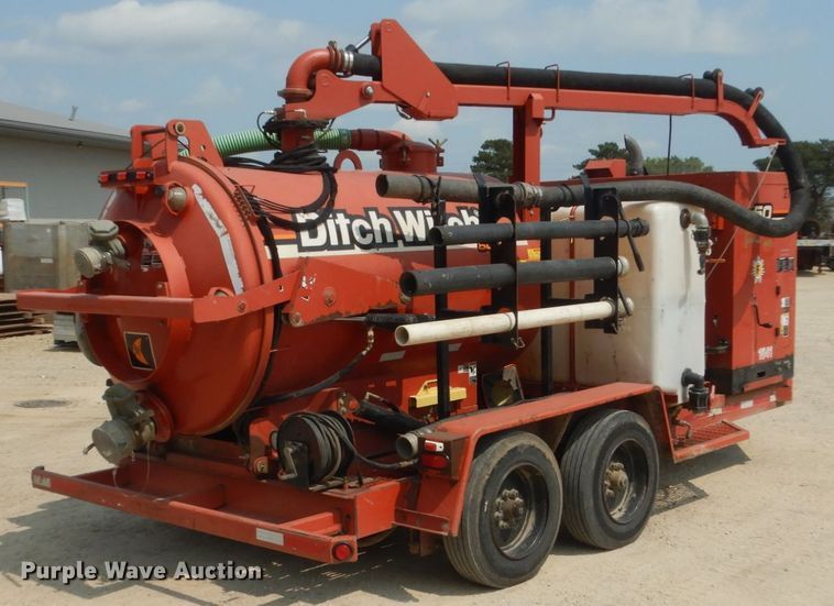 image for item DL6244 2013 Ditch Witch FX50  vacuum excavator