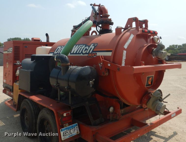 image for item DL6244 2013 Ditch Witch FX50  vacuum excavator