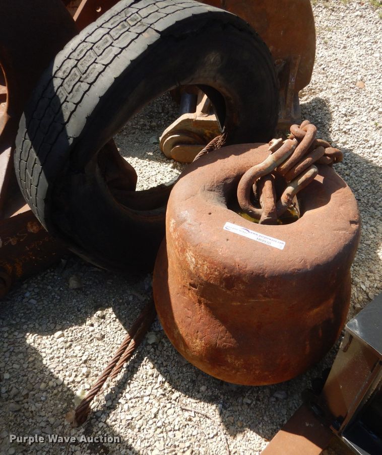 image for item HI9938 Wrecking ball