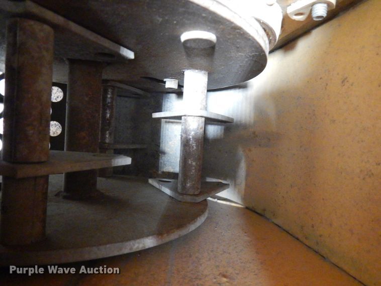 image for item JQ9131 Baker 612-3.5  wood chipper